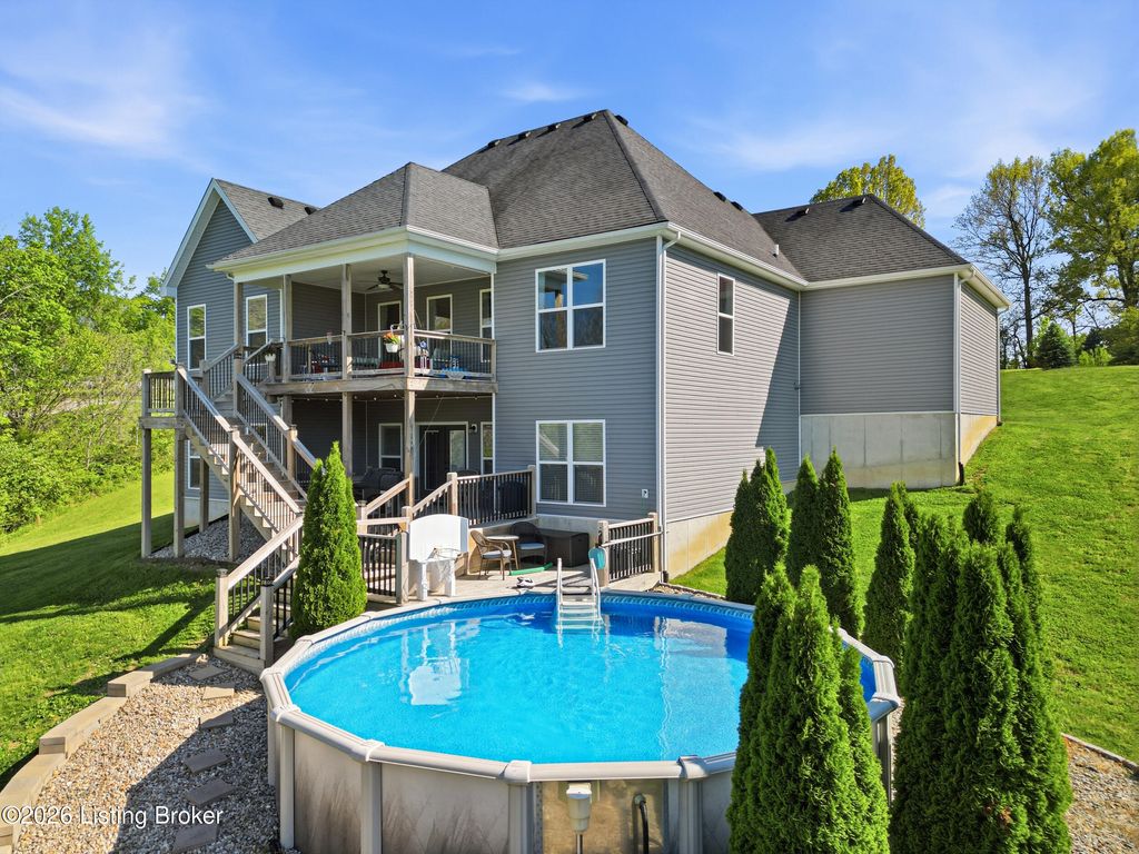 Photo of 652 Lincoln Dr, Taylorsville, KY 40071 (MLS # 1715102)