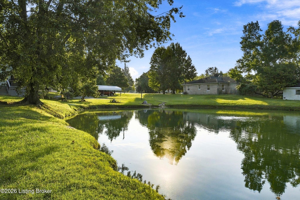 Photo of 5514 Billtown Rd, Louisville, KY 40299 (MLS # 1731355)