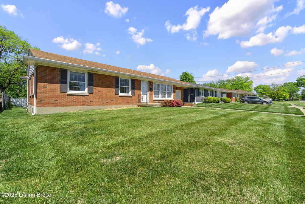 Photo of 2317 Burrell Dr, Louisville, KY 40216 (MLS # 1715261)