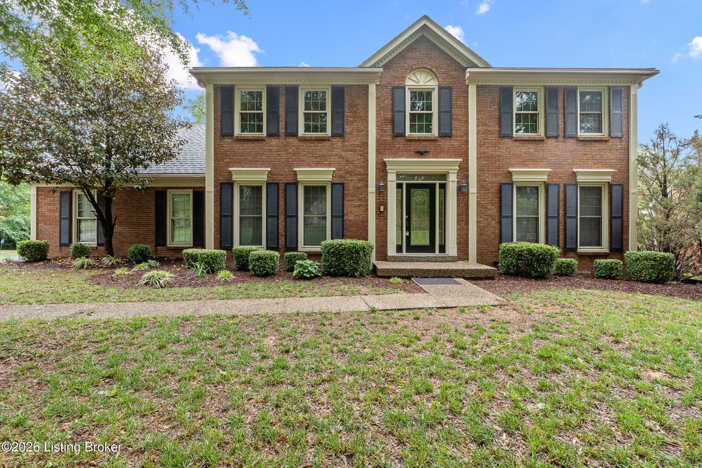 Photo of 11206 New Stone Ct, Louisville, KY 40223 (MLS # 1715759)