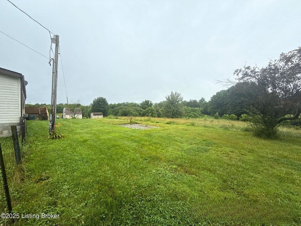 Photo of 2840 Love Ln, Coxs Creek, KY 40013 (MLS # 1708555)