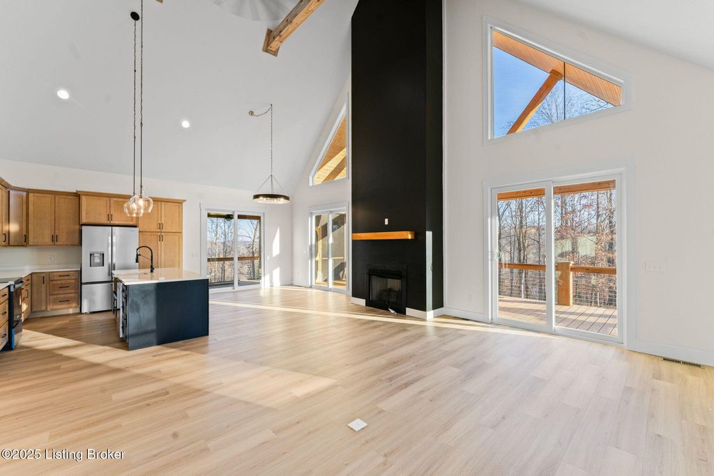 Photo of 254 Falls Ln, Leitchfield, KY 42754 (MLS # 1705286)