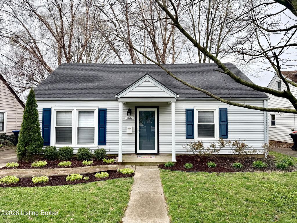 Photo of 2632 Alanmede Rd, Louisville, KY 40205 (MLS # 1712716)