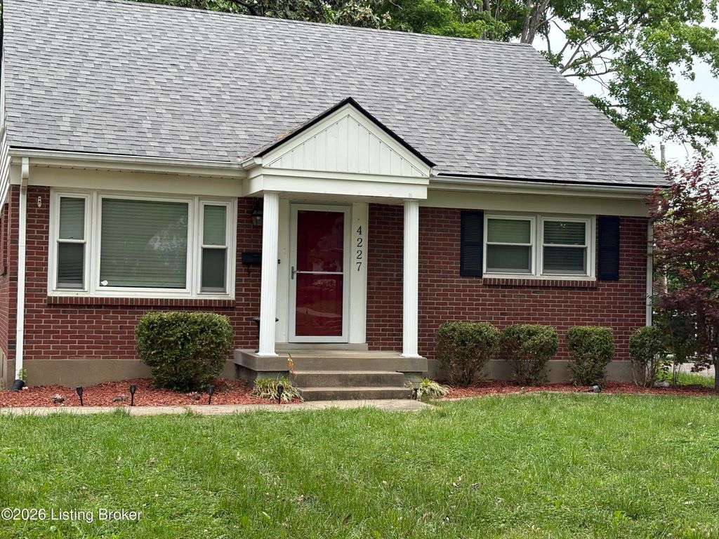 Photo of 4227 Hillbrook Dr, Louisville, KY 40220 (MLS # 1718289)