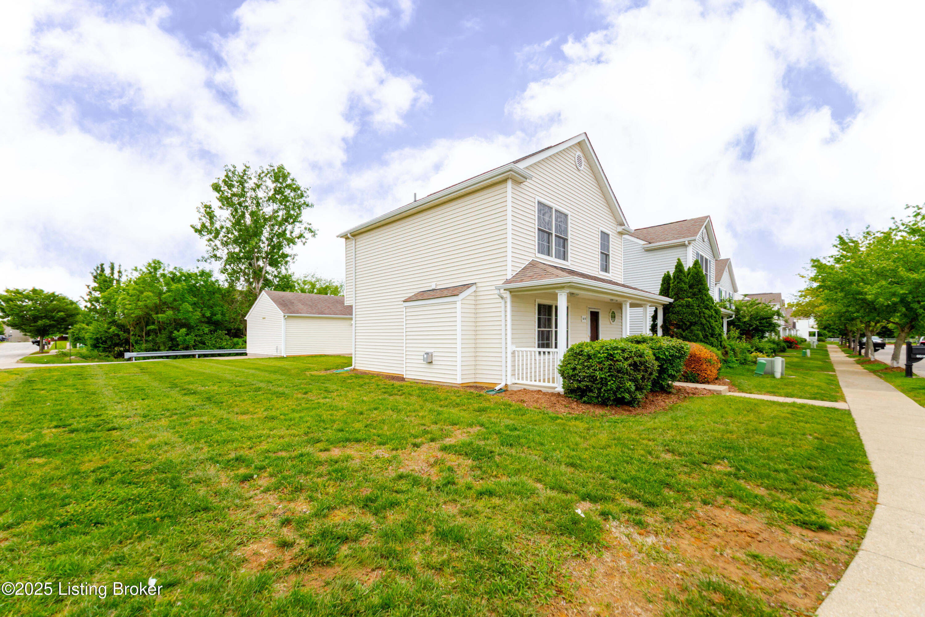 6018 Bay Harbor Dr, Louisville, Kentucky image 28