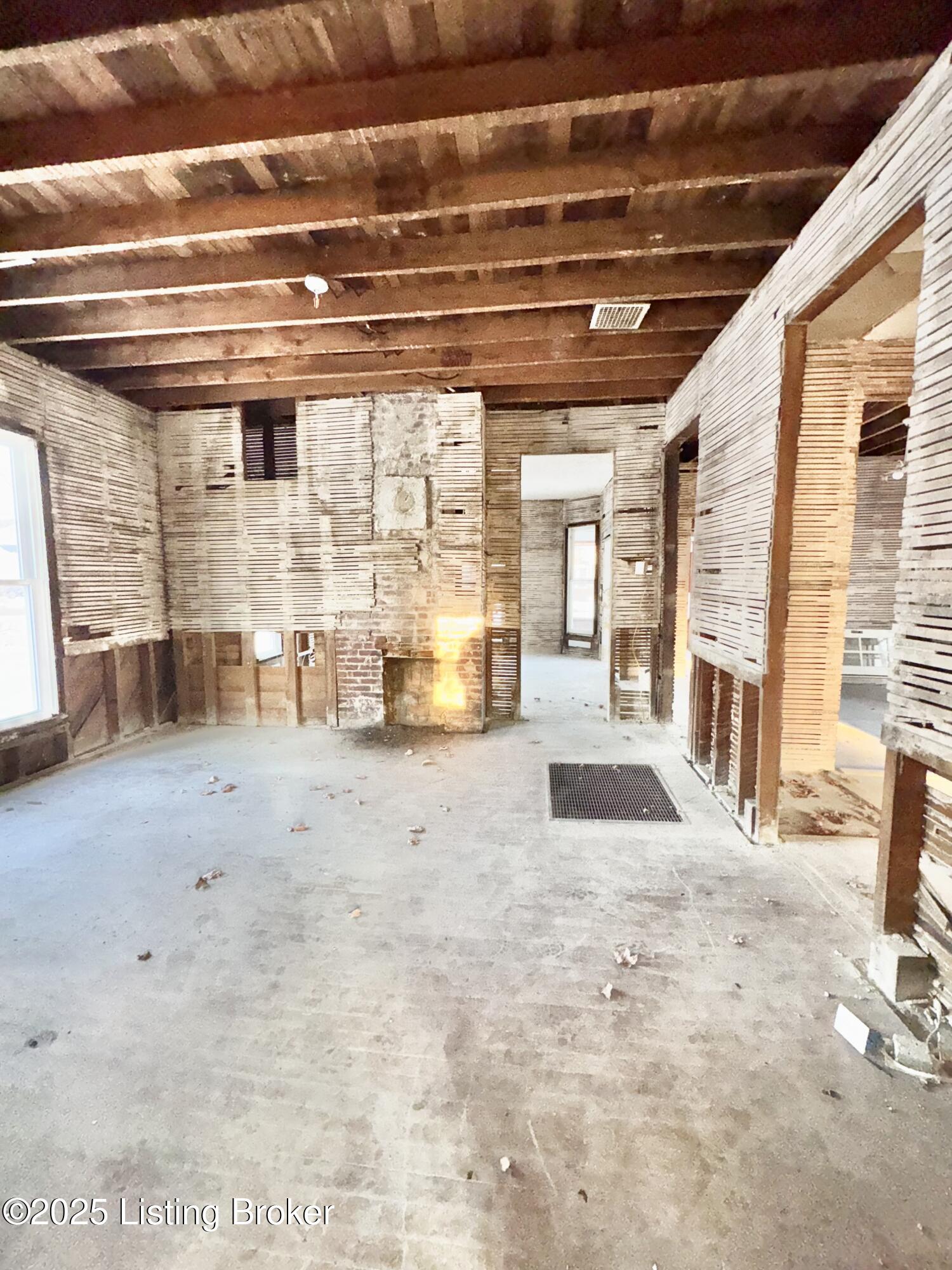 113 E Center St, Munfordville, Kentucky image 18