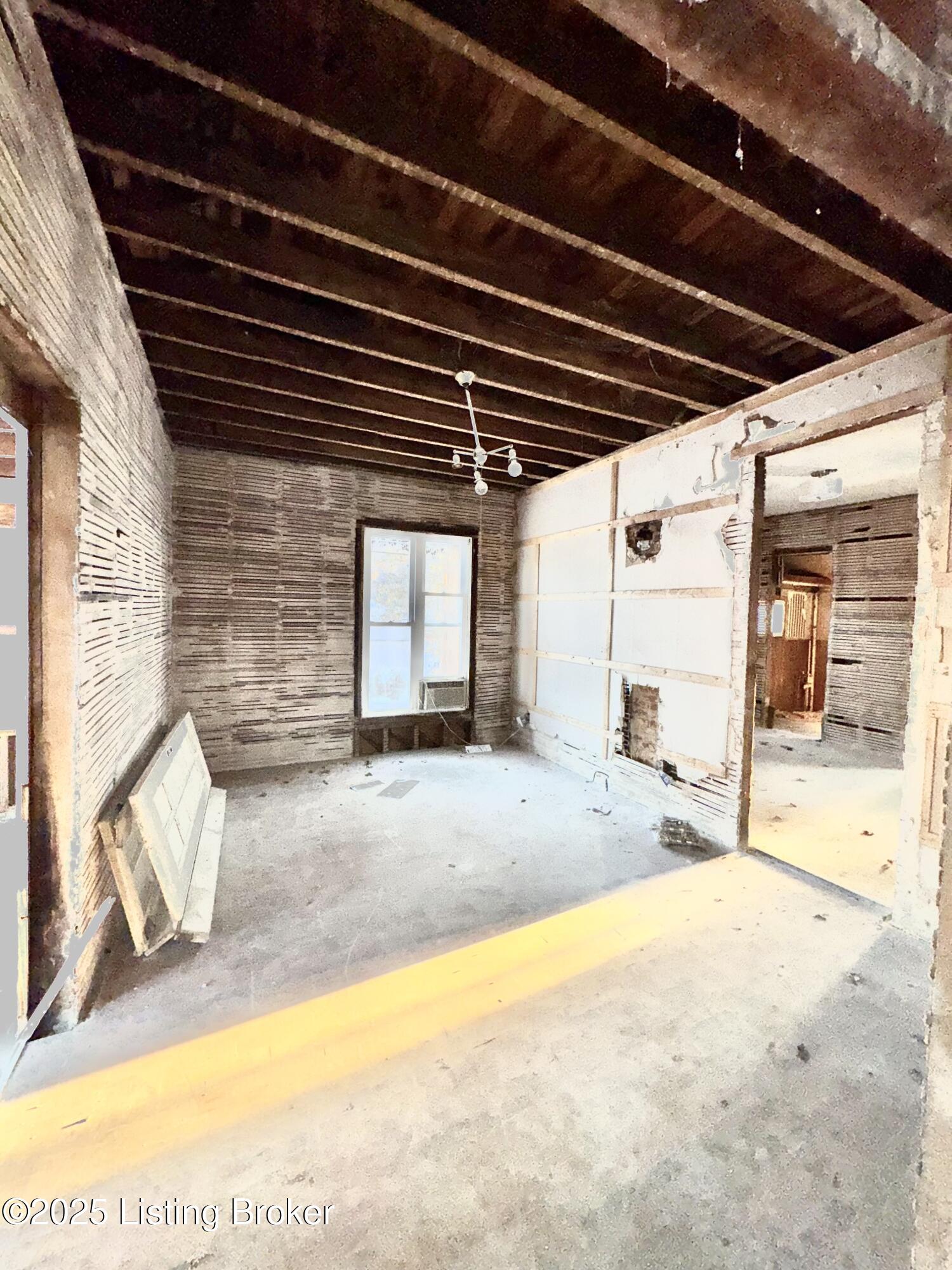 113 E Center St, Munfordville, Kentucky image 8
