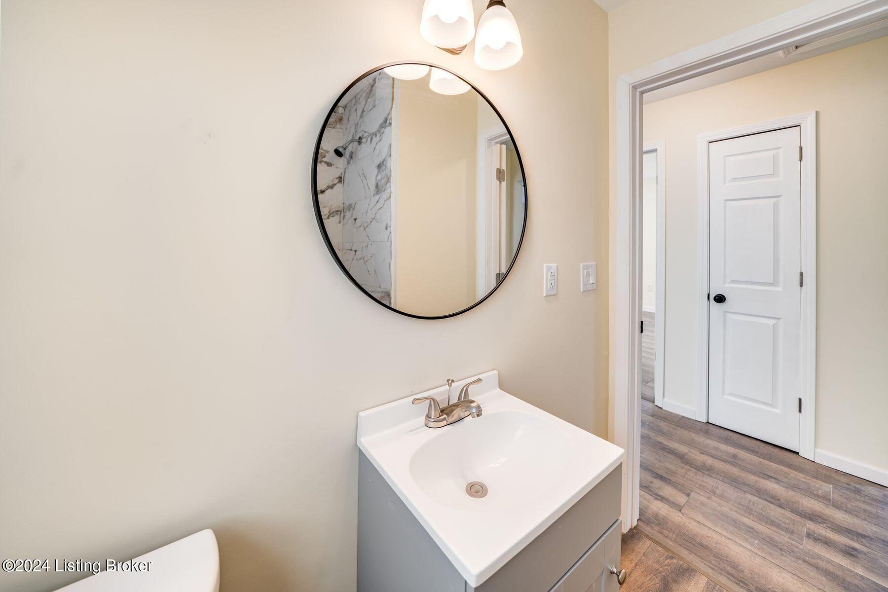 2642 Rowan St, Louisville, Kentucky image 8