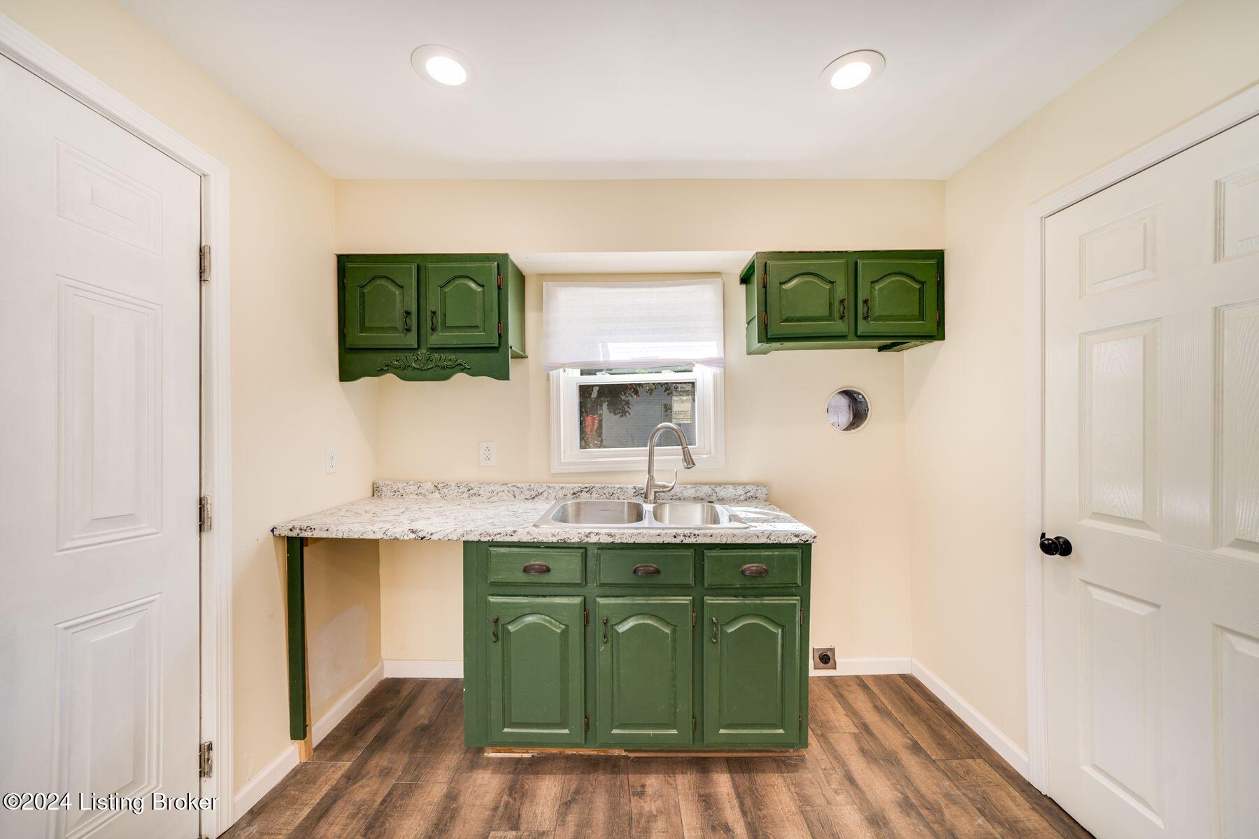 2642 Rowan St, Louisville, Kentucky image 11