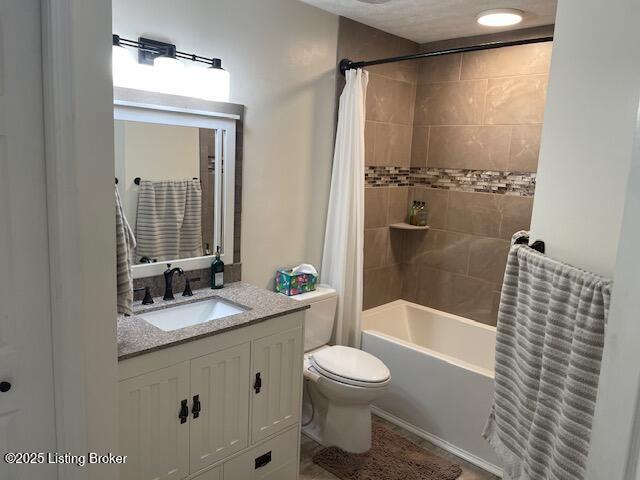 8118 St Andrews Village Dr, Louisville, Kentucky image 12