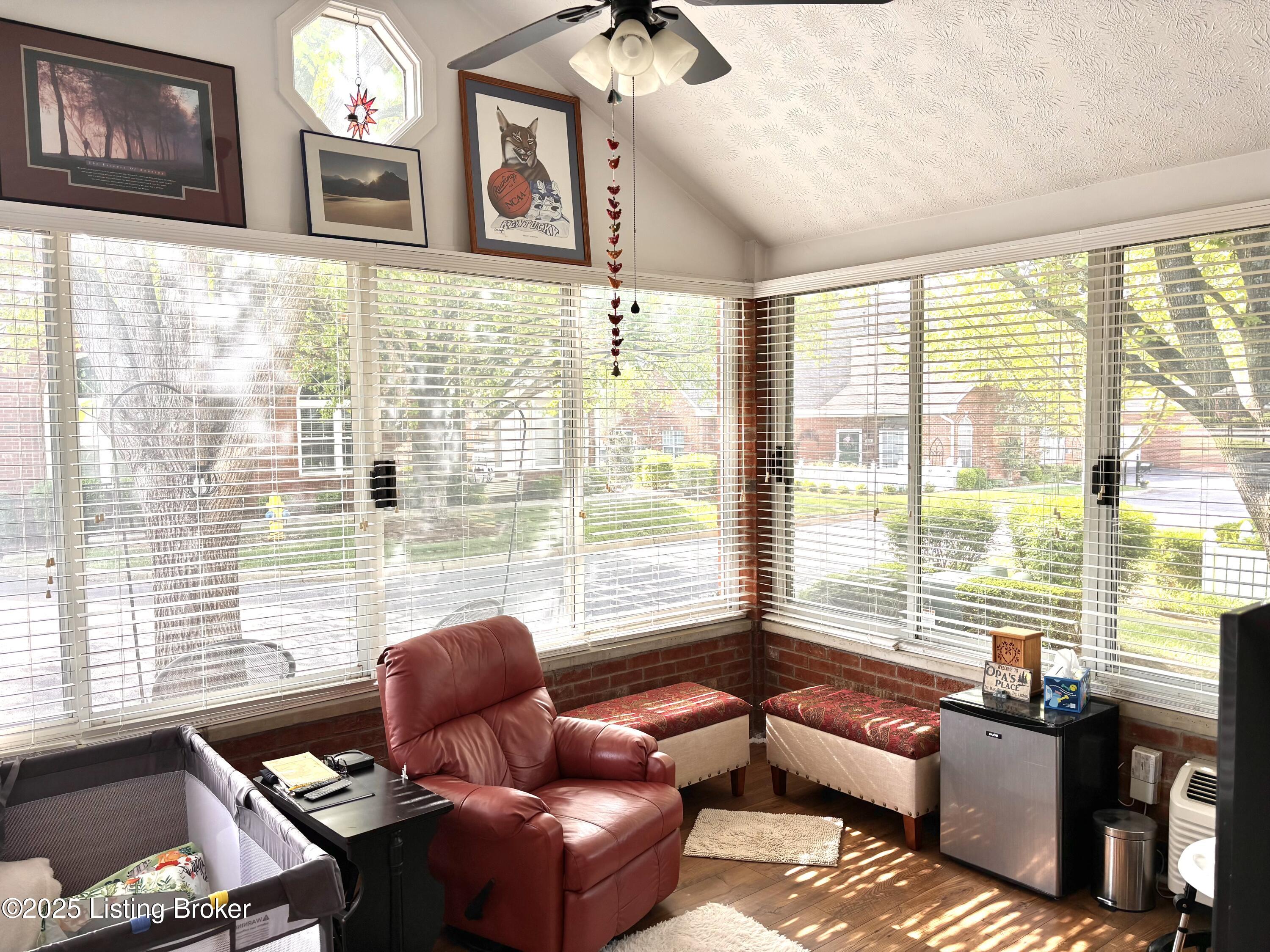 8118 St Andrews Village Dr, Louisville, Kentucky image 16