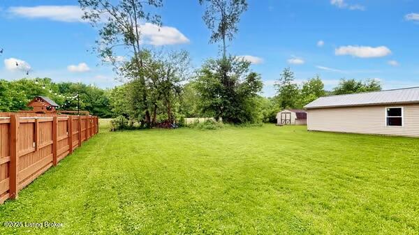 10003 Larlyn Dr, Fairdale, Kentucky image 18