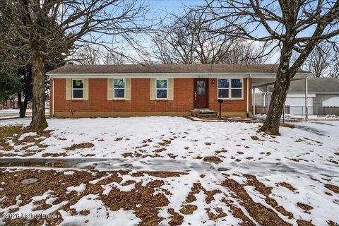 Photo of 2000 Bartholomew Dr, Louisville, KY 40218 (MLS # 1708940)
