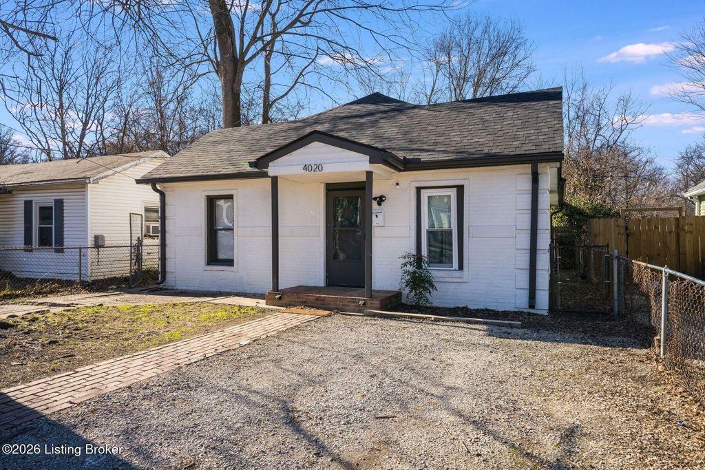 Photo of 4020 Parthenia Ave, Louisville, KY 40215 (MLS # 1707560)