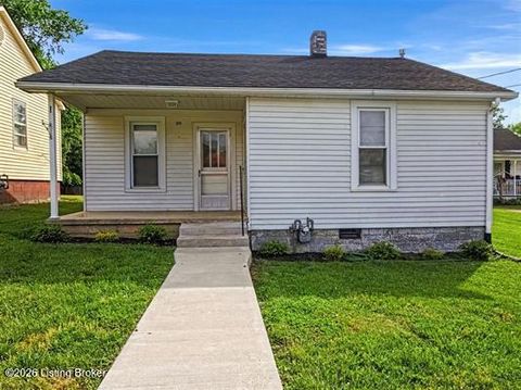 Photo of 311 W Washington St, Munfordville, KY 42765 (MLS # 1716218)