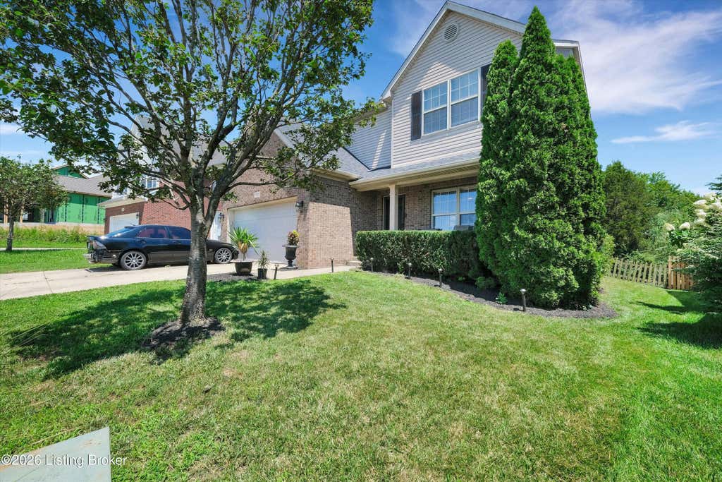 Photo of 1707 Keating Dr, Louisville, KY 40245 (MLS # 1723162)