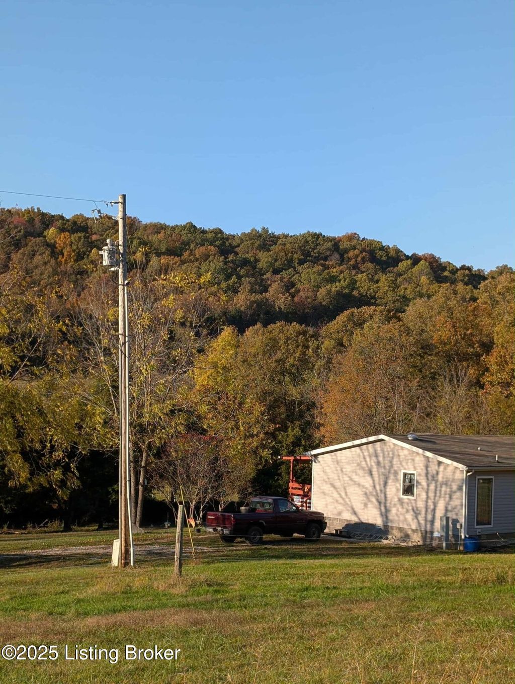 Photo of 600 Harper Valley Rd, Cave City, KY 42127 (MLS # 1702645)