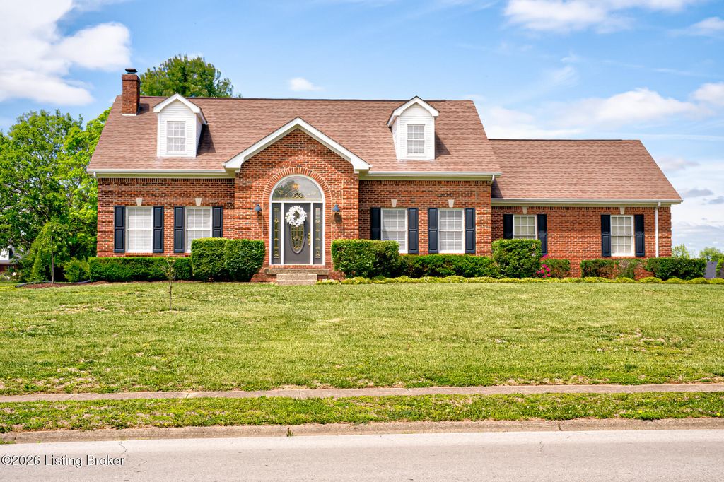 Photo of 122 Maywood Ave, Bardstown, KY 40004 (MLS # 1716557)