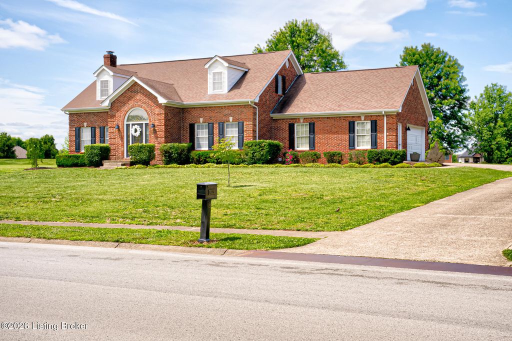 Photo of 122 Maywood Ave, Bardstown, KY 40004 (MLS # 1716557)
