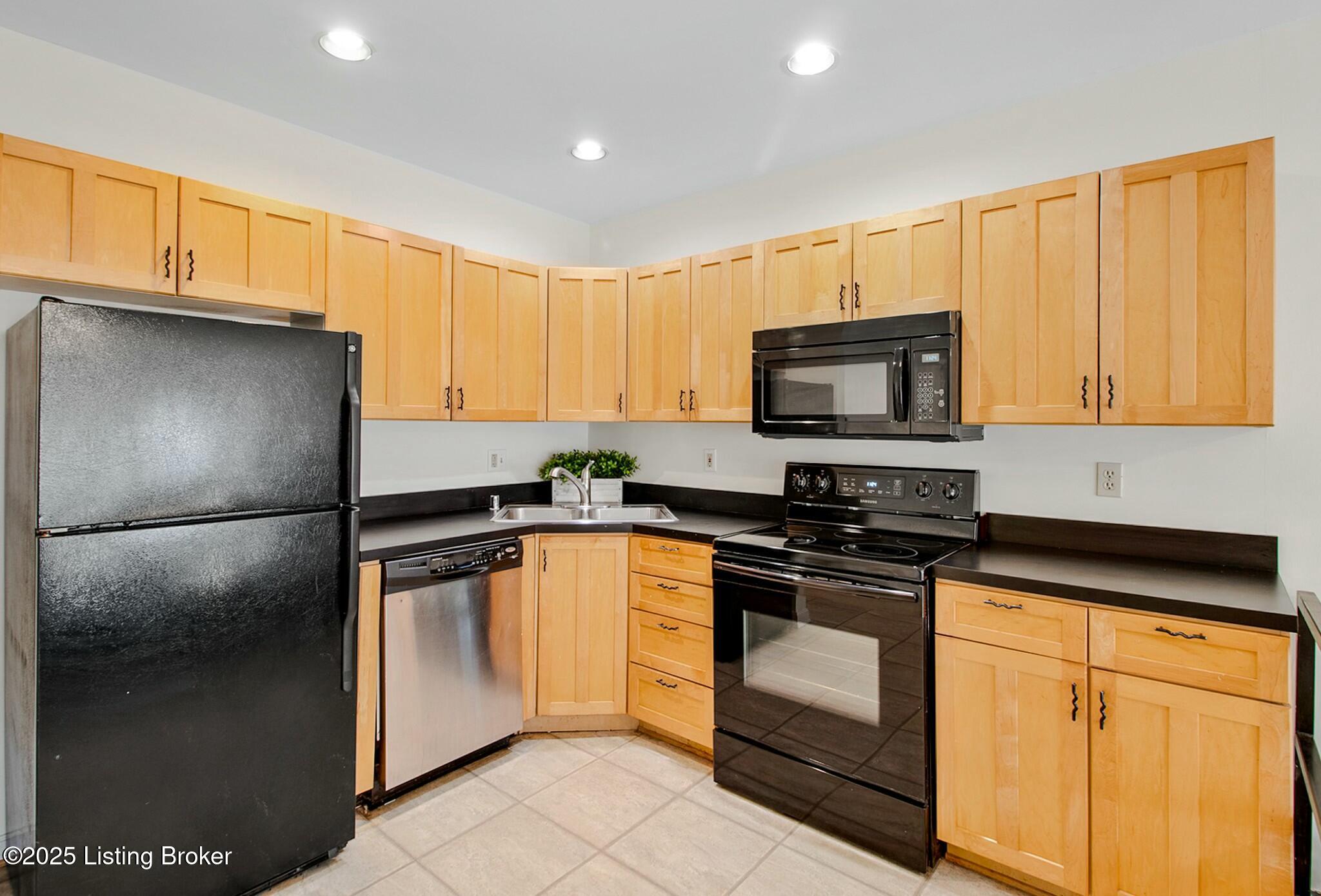 152 N Ewing Ave, Louisville, Kentucky image 21