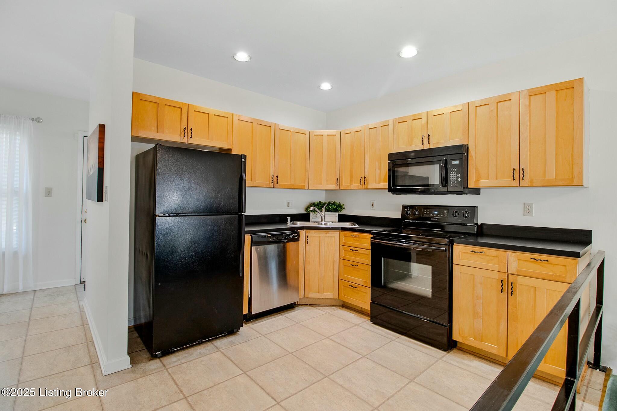 152 N Ewing Ave, Louisville, Kentucky image 22