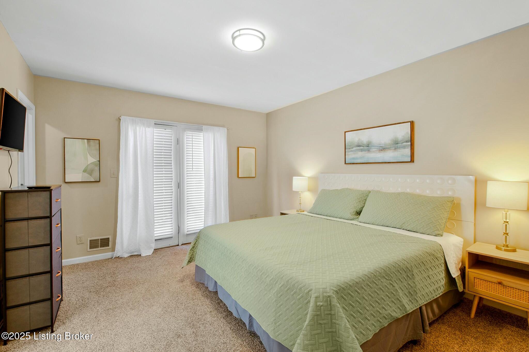 152 N Ewing Ave, Louisville, Kentucky image 37