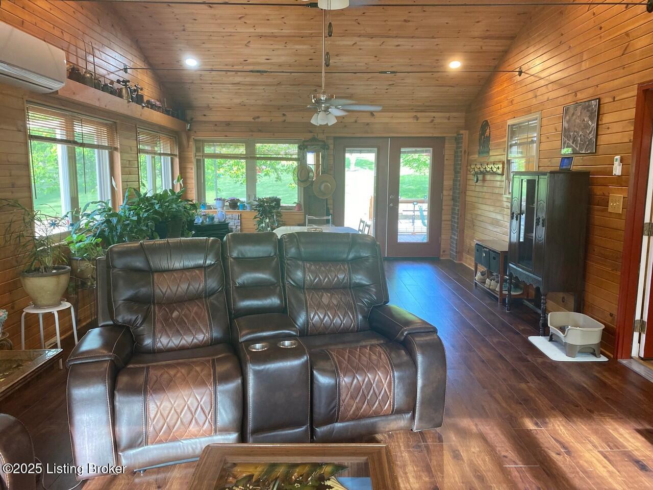 1222 Mountain View Rd, Falls Of Rough, Pennsylvania image 31