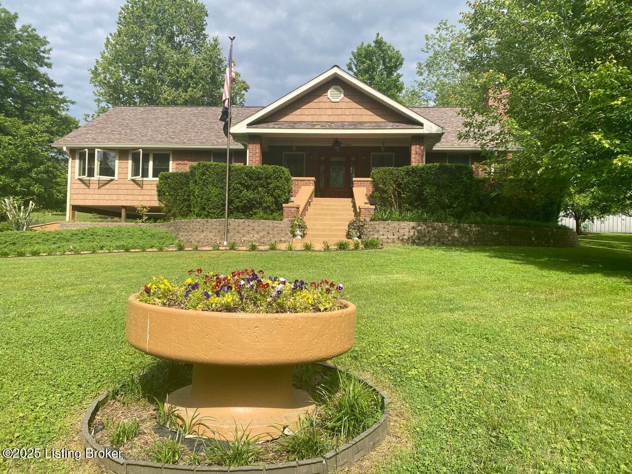 1222 Mountain View Rd, Falls Of Rough, Pennsylvania image 3