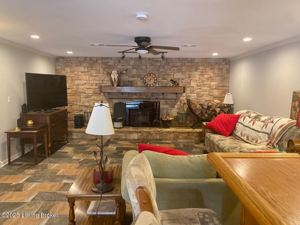 1222 Mountain View Rd, Falls Of Rough, Pennsylvania image 47