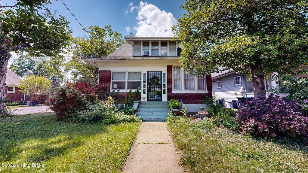 Photo of 170 McCready Ave, Louisville, KY 40206 (MLS # 1715677)