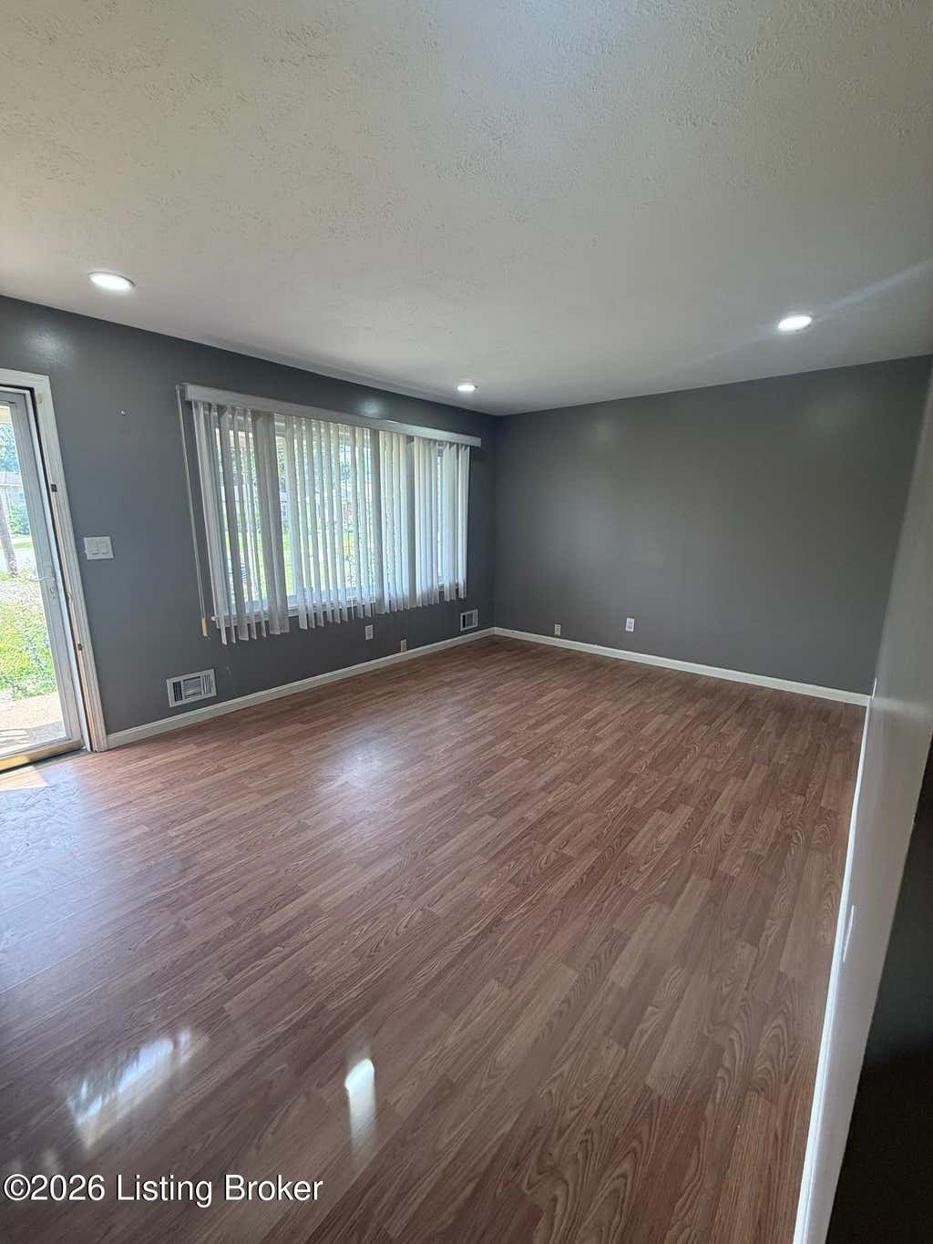 Photo of 5411 Fennel Ct, Louisville, KY 40258 (MLS # 1724654)