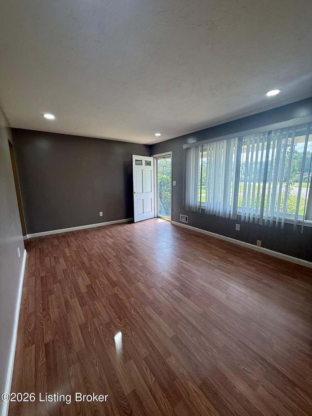 Photo of 5411 Fennel Ct, Louisville, KY 40258 (MLS # 1724654)