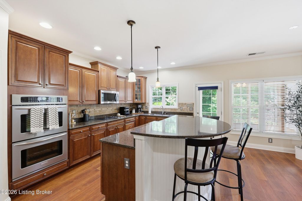 Photo of 121 Gleneagles Way, Versailles, KY 40383 (MLS # 1718811)
