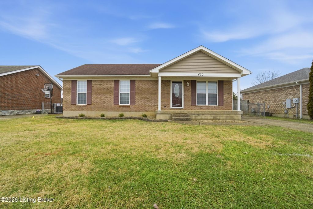 Photo of 420 Beechcliff Cir, Shepherdsville, KY 40165 (MLS # 1706713)