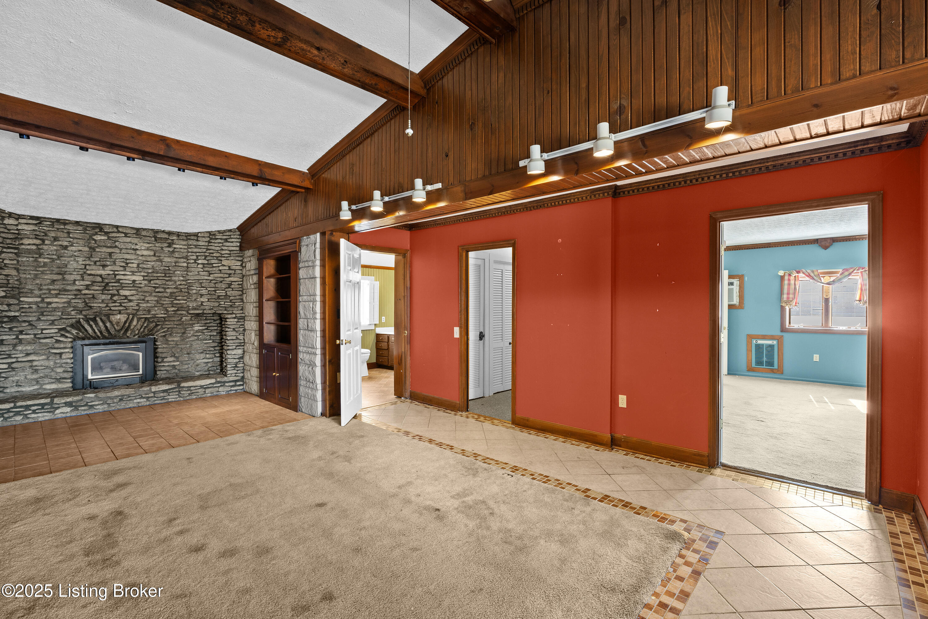 386 Smith Ln, Louisville, Pennsylvania image 6