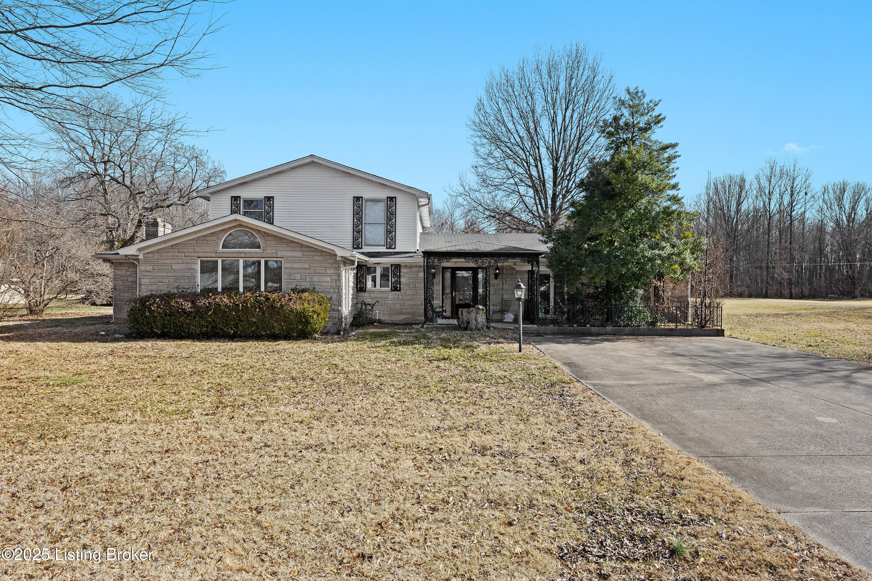 386 Smith Ln, Louisville, Pennsylvania image 1