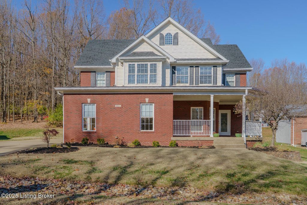 Photo of 9005 Hiview Ln, Louisville, KY 40272 (MLS # 1703874)