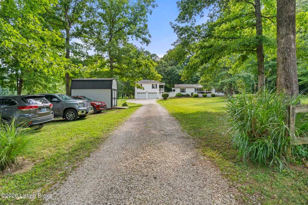 Photo of 245 Spike Buck Dr, Brandenburg, KY 40108 (MLS # 1724868)