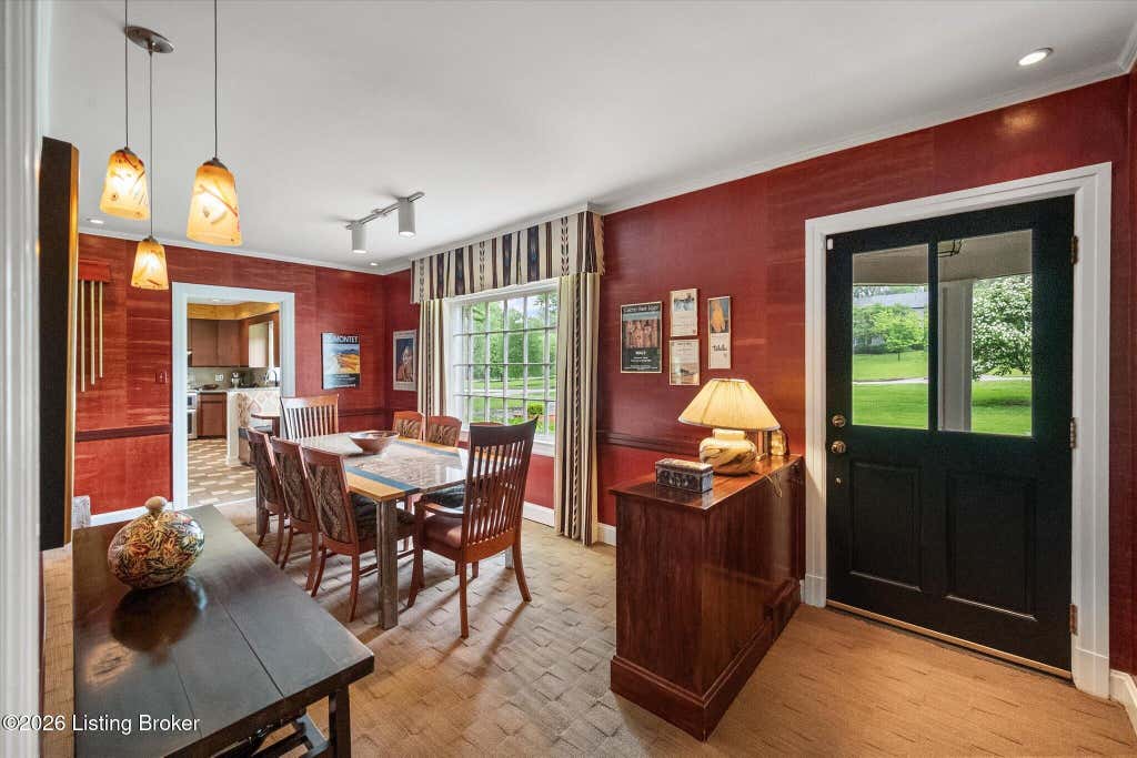 Photo of 3004 Colonial Hill Rd, Louisville, KY 40205 (MLS # 1727136)