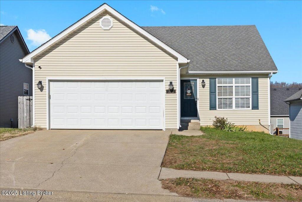 Photo of 103 Holiday Ct, Elizabethtown, KY 42701 (MLS # 1709806)