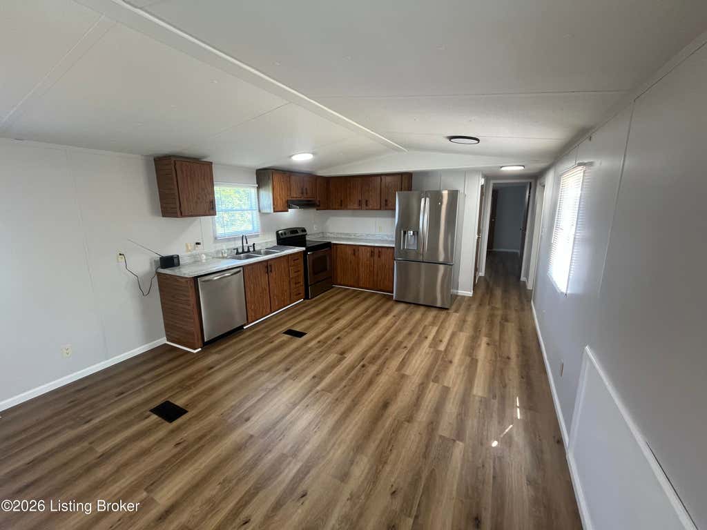 Photo of 345 Viers Ln, Vine Grove, KY 40175 (MLS # 1727150)