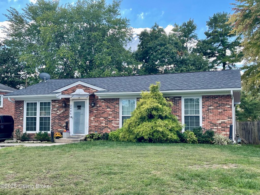 Photo of 2406 Old Hickory Rd, Jeffersontown, KY 40299 (MLS # 1700669)