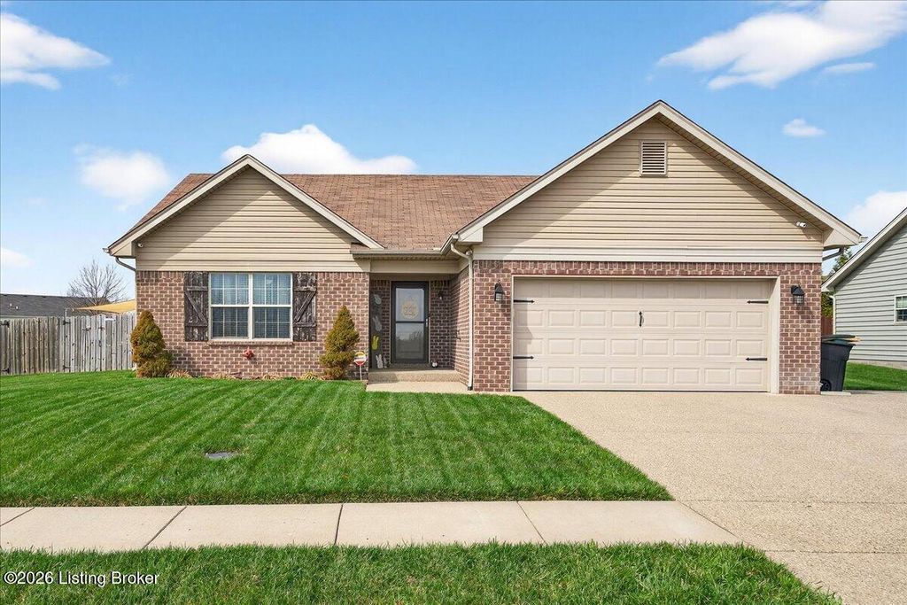 Photo of 534 Gentry Ln, Mt Washington, KY 40047 (MLS # 1712659)