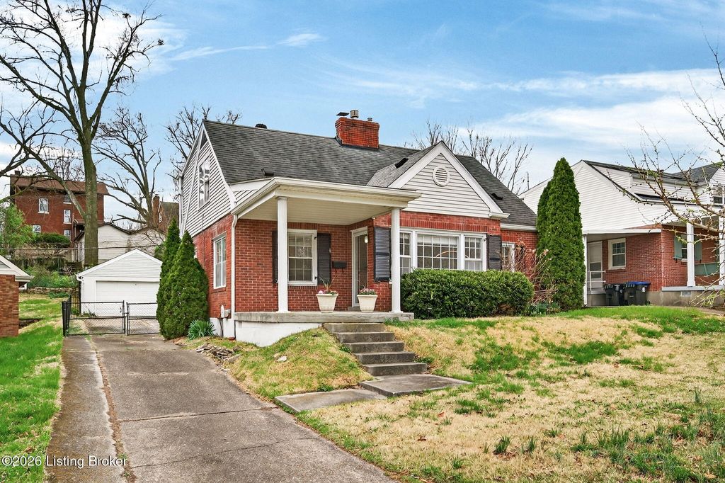 Photo of 2222 Walterdale Terrace, Louisville, KY 40205 (MLS # 1712842)