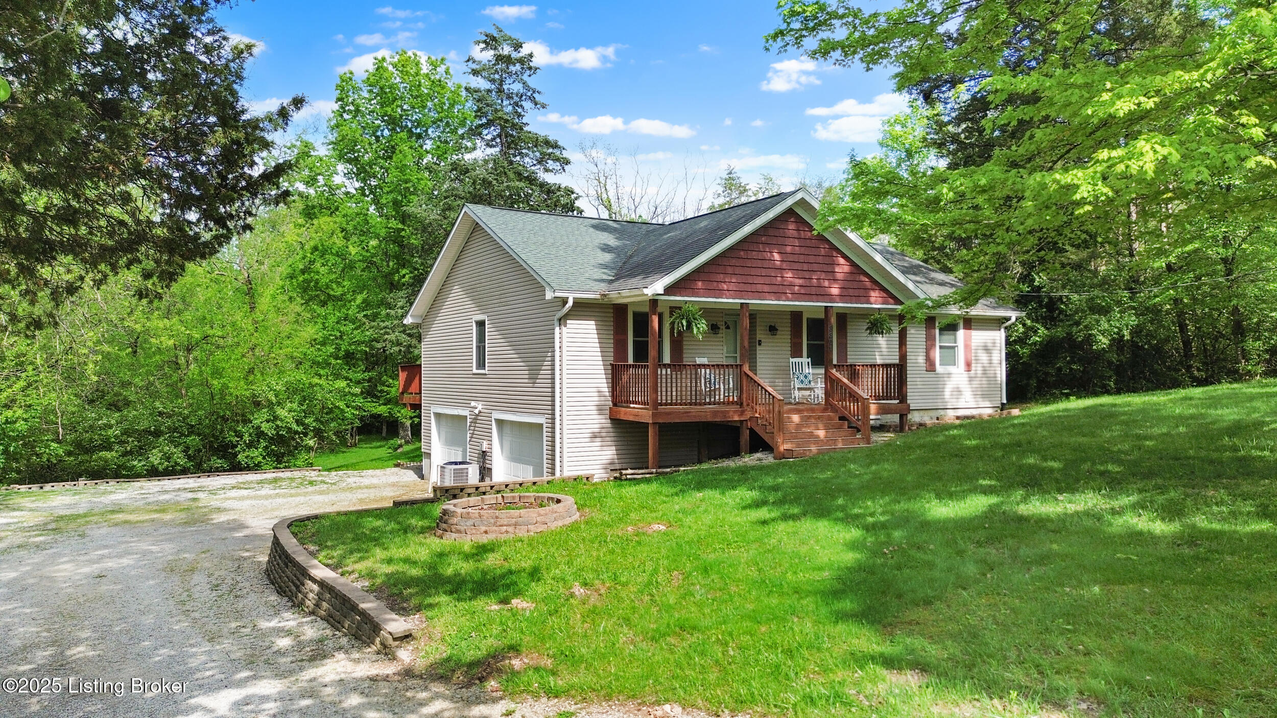 3301 Borowick Cir, La Grange, Pennsylvania image 7