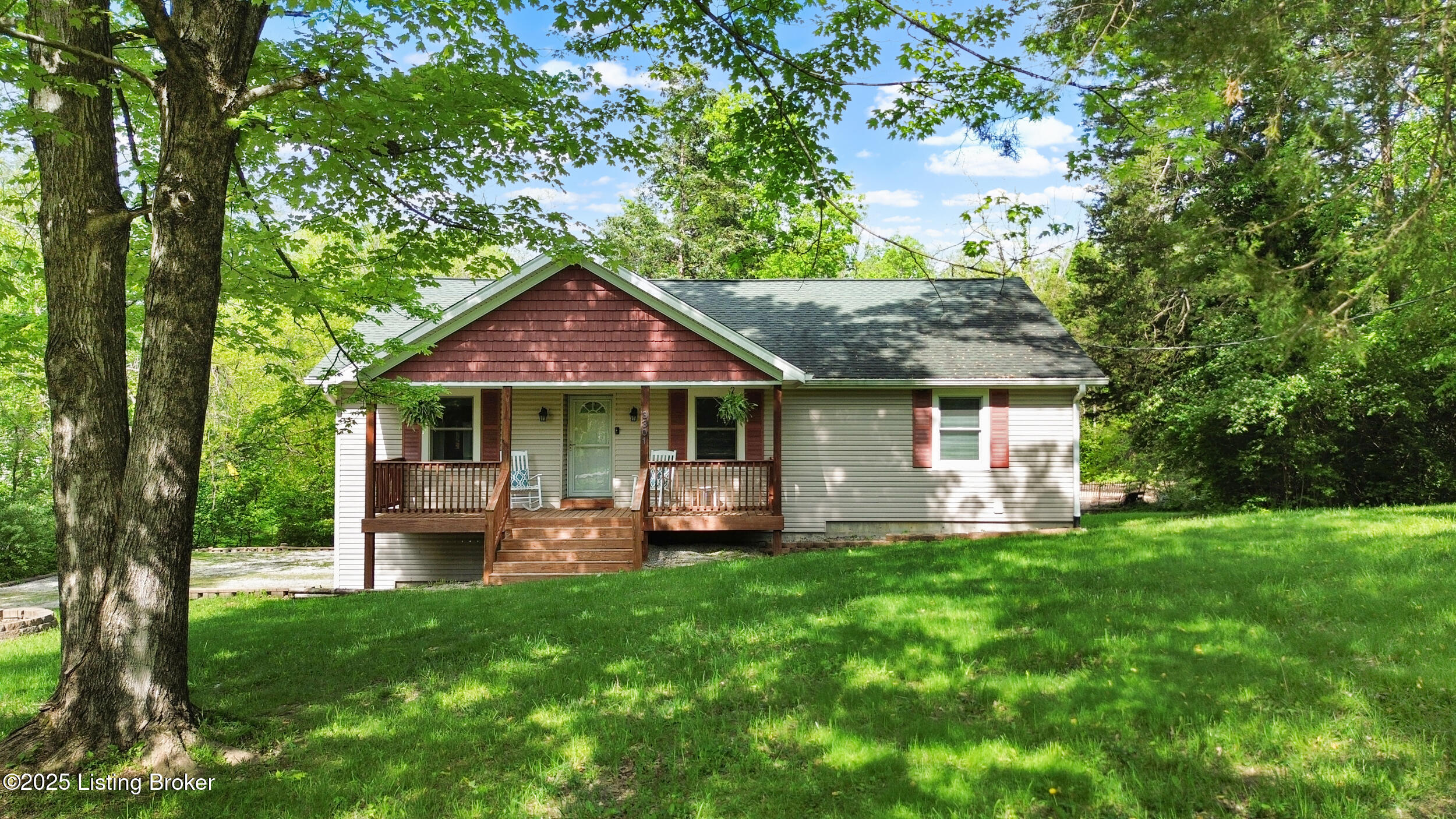 3301 Borowick Cir, La Grange, Pennsylvania image 4
