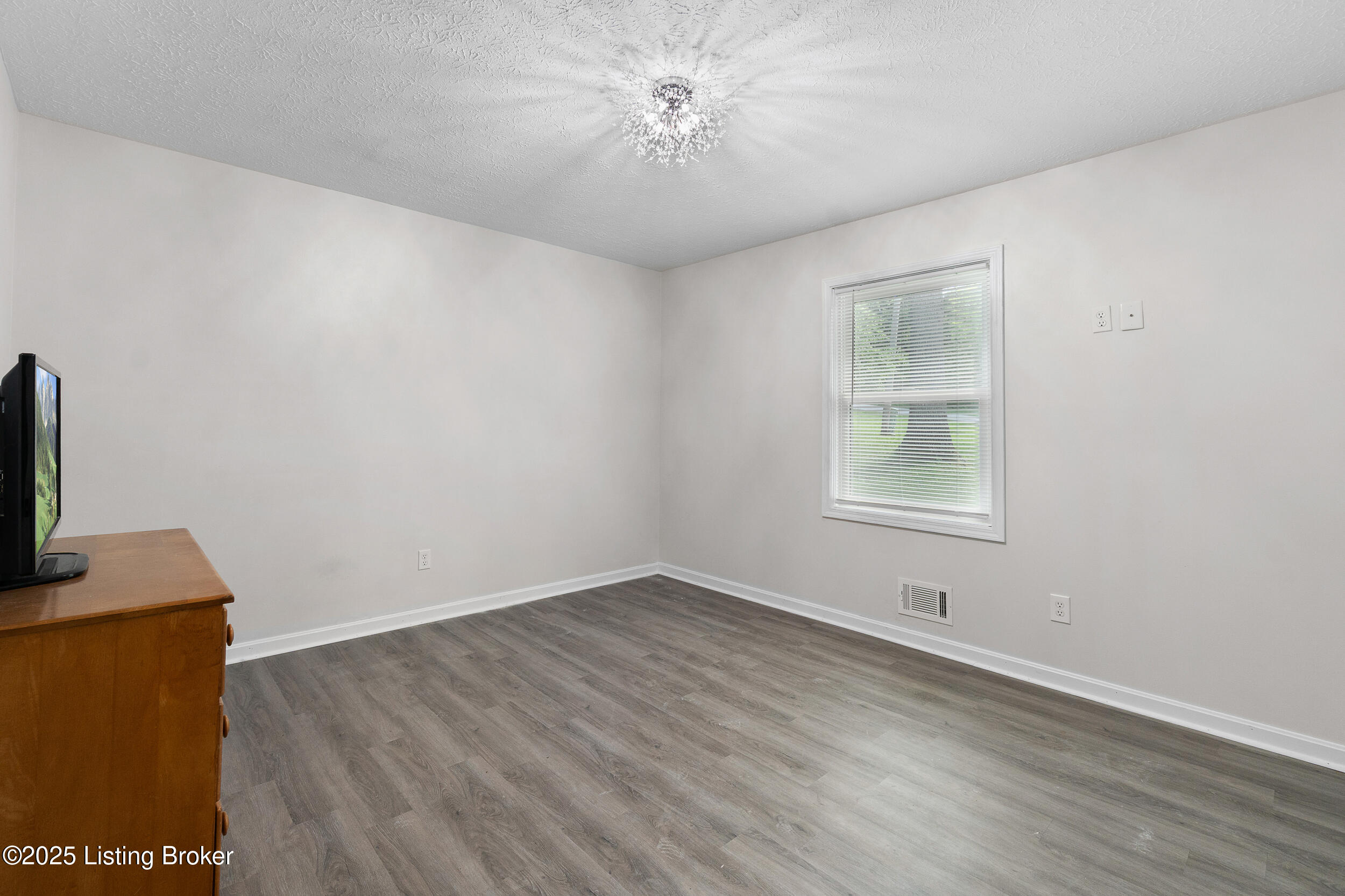 3301 Borowick Cir, La Grange, Pennsylvania image 43