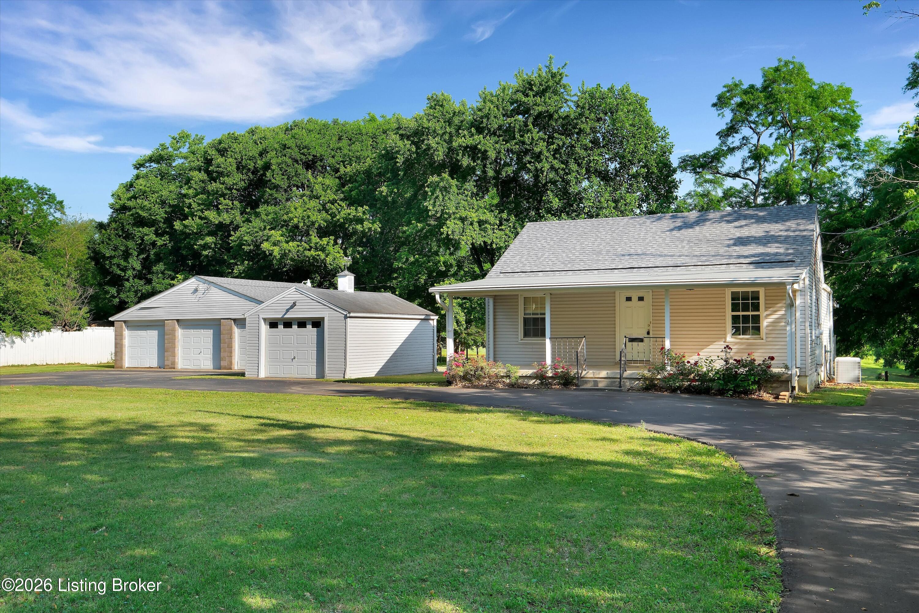 7125 W Highway 22