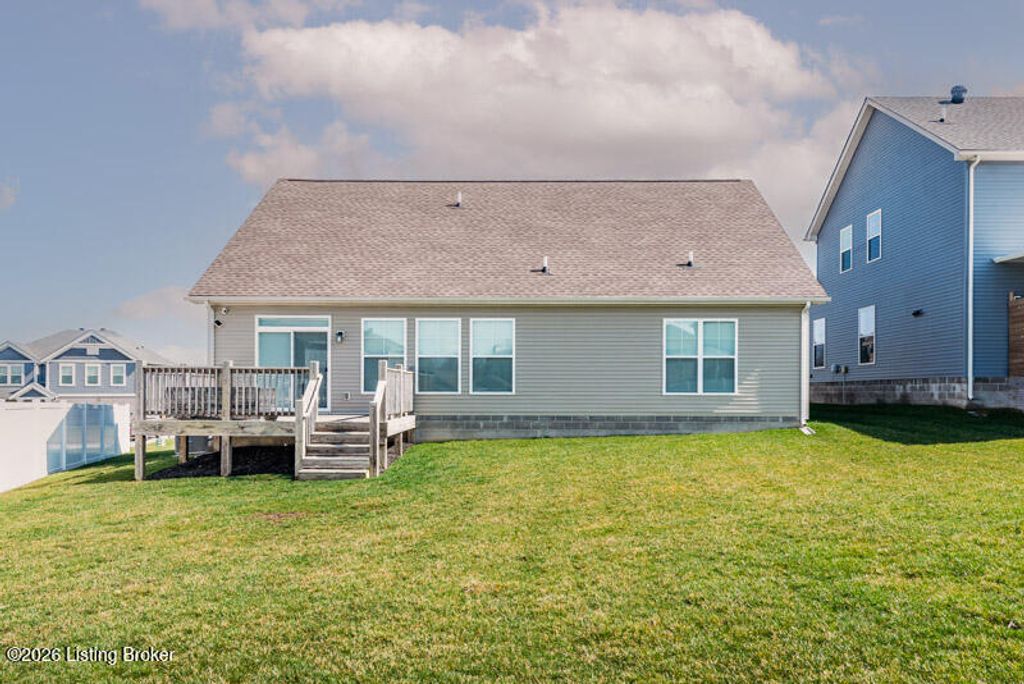 Photo of 4104 Tucker Grove Ct, Jeffersontown, KY 40299 (MLS # 1710792)