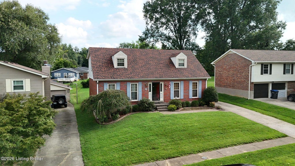 Photo of 2214 Alice Kay Dr, Louisville, KY 40214 (MLS # 1726684)